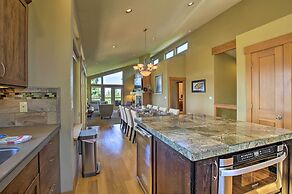 Luxe Coastal Haven w/ Bay Views & Hot Tub