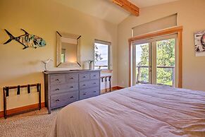 Luxe Coastal Haven w/ Bay Views & Hot Tub