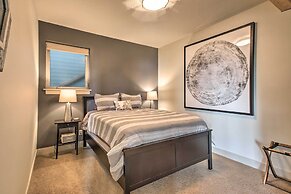 Luxe Coastal Haven w/ Bay Views & Hot Tub