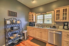 Cozy Damascus Cottage w/ Porch & Trail Access!