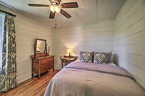 Cozy Damascus Cottage w/ Porch & Trail Access!