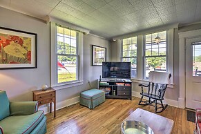 Cozy Damascus Cottage w/ Porch & Trail Access!