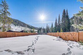 Luxury Keystone Cabin w/ Hot Tub, 1 Mi to Lifts!