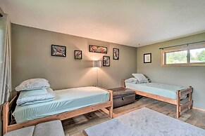 Bright & Airy Home w/ Sweeping View + Hot Tub