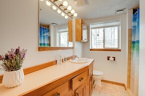 Pet-friendly Minneapolis Apt Near Shops & Dining!