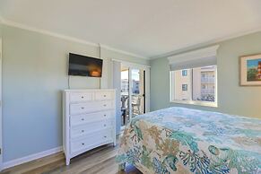 Emerald Isle Vacation Rental w/ Resort Pool!