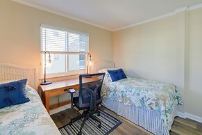 Emerald Isle Vacation Rental w/ Resort Pool!