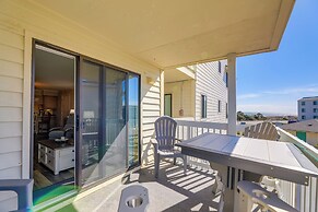 Emerald Isle Vacation Rental w/ Resort Pool!