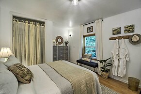 100-year-old Farmhouse w/ Hot Tub on 5 Acres!