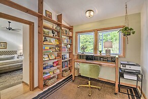 100-year-old Farmhouse w/ Hot Tub on 5 Acres!