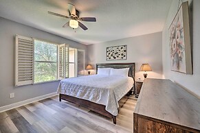 9 Mi to Disney: Sunny Resort Townhome w/ Patio!