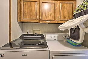 Quaint Chincoteague Island Hideaway w/ 2 Porches!