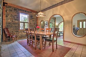 Historic Helena Retreat - Near Dtwn & Mt Helena!