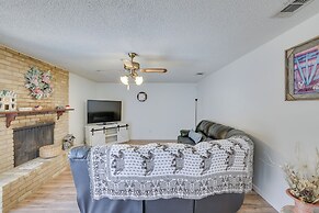 Family Home in Fort Worth: Pets Welcome!