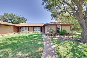 Family Home in Fort Worth: Pets Welcome!