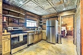 Sunset Ranch w/ Pool & Hot Tub on 29 Acres!
