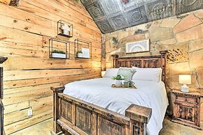 Sunset Ranch w/ Pool & Hot Tub on 29 Acres!