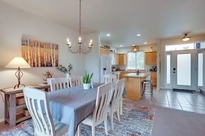 Charming Redmond Townhome w/ Resort Amenities
