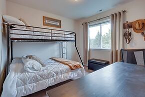 Charming Redmond Townhome w/ Resort Amenities