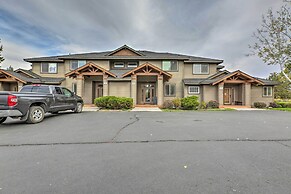 Charming Redmond Townhome w/ Resort Amenities