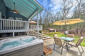 Hidden Murphy Home w/ Hot Tub, Pool & Grill!