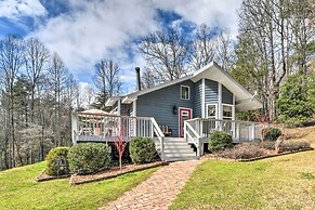 Private Pool, Hot Tub & Yard: Serene Murphy Home