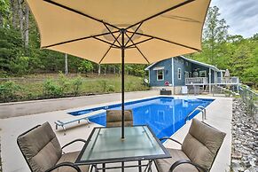 Private Pool, Hot Tub & Yard: Serene Murphy Home
