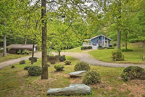 Private Pool, Hot Tub & Yard: Serene Murphy Home