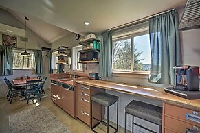 Fire Pit + Gas Grill: Secluded Studio in Milford!