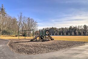 10 Mi to Sugar Mountain: Cozy Newland Cabin!