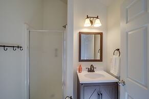 10 Mi to Sugar Mountain: Cozy Newland Cabin!