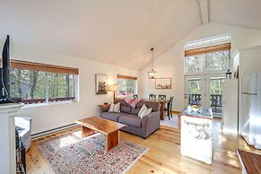 10 Mi to Sugar Mountain: Cozy Newland Cabin!