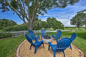 Sunny Brandon Getaway w/ Fire Pit!