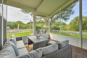 Sunny Brandon Getaway w/ Fire Pit!