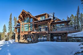 Custom Ski-in/out Chalet With Hot Tub & Wet Bars!