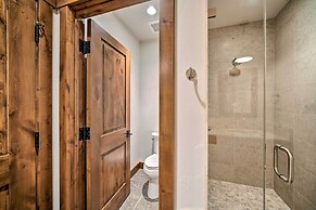 Custom Ski-in/out Chalet With Hot Tub & Wet Bars!