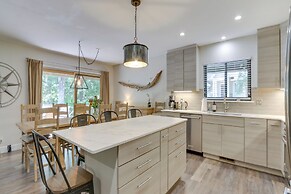 1 Mi to Harbour Town: Sea Pines Resort Home