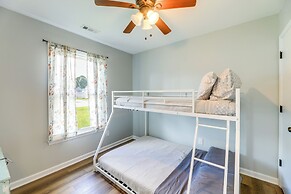 Charming Jacksonville Abode w/ Patio!