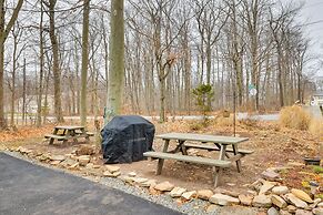 8 Mi to Tobyhanna State Park: Poconos Home!