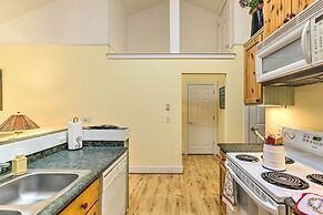 Charming Retreat Near Downtown Frankfort & Beaches