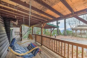Cozy Maggie Valley Cabin w/ Deck & Private Hot Tub