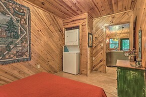 Cozy Maggie Valley Cabin w/ Deck & Private Hot Tub