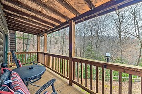 Cozy Maggie Valley Cabin w/ Deck & Private Hot Tub