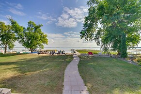 Family-friendly Ottertail Home on Rush Lake!