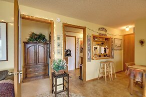 Yellowstone Country Retreat: Stunning Views!