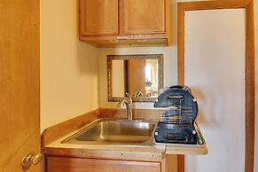 Yellowstone Country Retreat: Stunning Views!