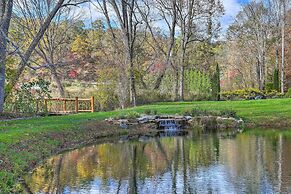 Fletcher Cabin: Wraparound Deck & Pond Access