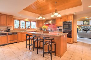 Mountain Chalet - 1 Mi to Skiing & Incline Village