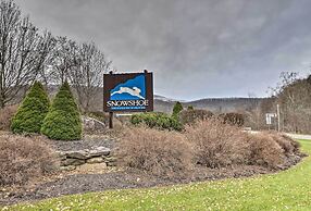 Rustic Cabin in the Woods: 6 Mi to Snowshoe Resort