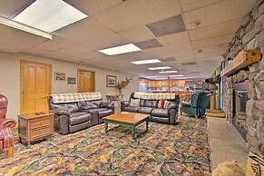 Idyllic Mt Sterling Retreat w/ Private Lake!